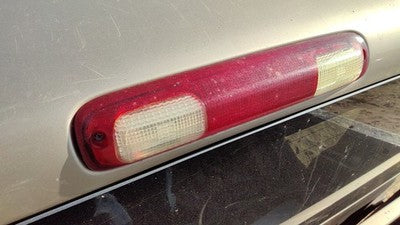 2004 Silverado 1500 Third Brake Light Middle Lamp Oem