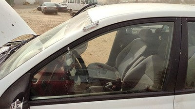 2000-2005 Kia Rio Driver Left Front Side Window Door Glass Oem 0K30c59511