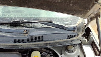 2015 Chrysler 200 Driver Left Windshield Wiper Arm Oem Blade Lever 68241707Aa