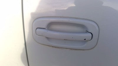 2000-2006 Chevy Suburban Passenger Right Front Outside Door Handle Oem White 50U