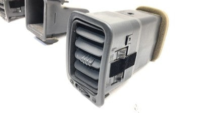 2002 Chevy Silverado 2500 Hd Duramax Heater Vent Ac Register Dash Set Oem