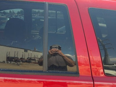 99-04 Grand Cherokee Driver Left Rear Vent Window Back Door Glass With Frame Oem