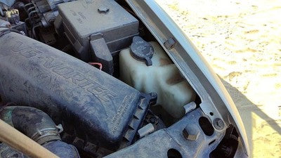 1996-2001 Olds Bravada Windshield Washer Fluid Reservoir With Pump Wiper Tank