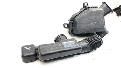08-09 G8 Complete Air Intake Cleaner Filter Box Housing With Tube Oem 3.6L