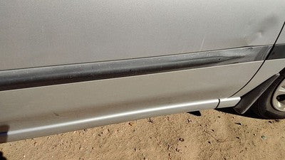 2000-2004 Subaru Legacy Passenger Right Front Moulding From Door Oem Trim Strip