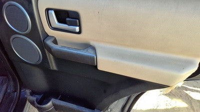 05-09 Land Rover Lr3 Passenger Right Rear Inside Door Trim Panel Switches Back
