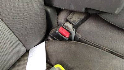 2004-2005 Ford F150 Passenger Right Front Seat Belt Buckle Receiver Oem Gray Me