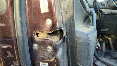 2011-2015 Kia Sorento Driver Left Front Door Latch With Rods/Cables Oem