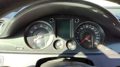 2006-2007 Vw Passat Speedometer Cluster Instrument Gauges Panel Oem Dash