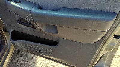 2005 Explorer Passenger Right Front Inside Door Trim Panel With Switches Gray Tt