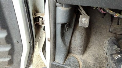 1996 Ford Van E250 Driver Left Lower Kick Trim Panel Oem Gray