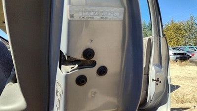 1997-2005 Chevy Malibu Passenger Right Rear Door Latch With Rods/cables Oem Back
