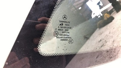 1999-2005 Mercedes Ml350 Passenger Right Rear Quarter Glass Back Side Window Oem
