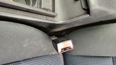 2004-2005 Mazda 3 Driver Left Front Seat Belt Buckle Receiver Oem Bp5 Black