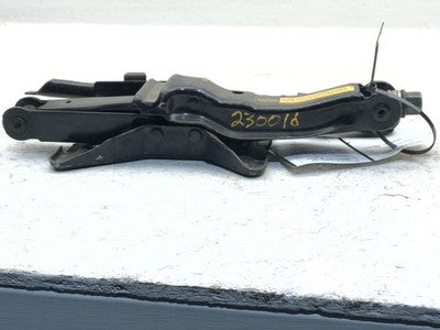 1999 Saturn Sl2 Complete Spare Jack With Tool Wrench Oem Set Pair