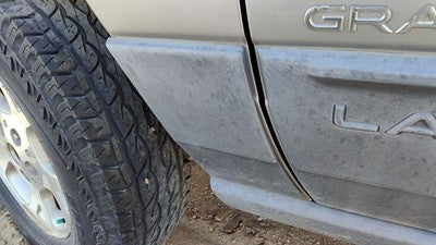 2001-2003 Jeep Grand Cherokee Driver Left Moulding From Fender Oem Trim Strip