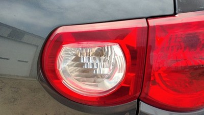 2009-2012 Chevy Traverse Passenger Right Tail Light Oem Inner Brake Lamp Rear