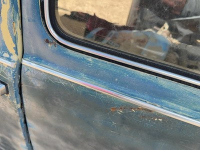 1971 Vw Super Beetle Driver Left Rear Moulding On Quarter Panel Oem