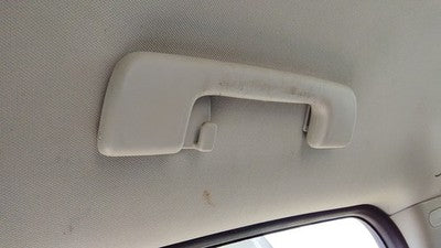2010 Chevy Tahoe Pair Left Rear And Right Rear Grab Handles