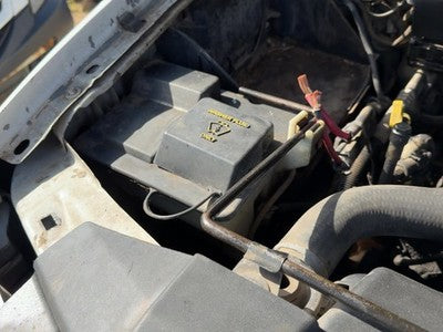 1998-2008 Ford F150 Windshield Washer Fluid Reservoir With Pump Oem Wiper Tank