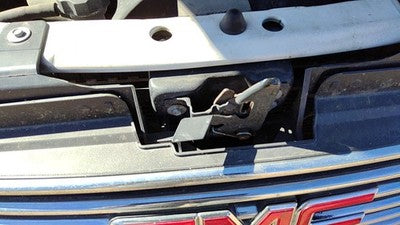 2002-2009 Gmc Envoy Hood Latch Assembly With Bracket Oem 89025314
