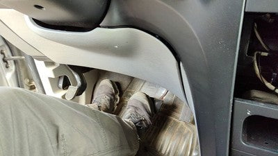04-08 Pacifica Lower Dash Under Column Knee Bolster Trim Panel Oem Gray Da