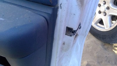 1994 Chevy Caprice Passenger Right Front Door Latch With Rods/cables Oem