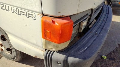 1996 Isuzu Npr Passenger Right Front Turn Signal Light Lamp Oem Fender Mounted