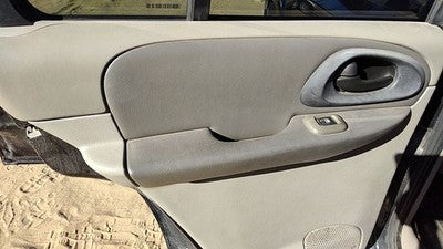 02-04 Trail Blazer Driver Left Rear Door Trim Panel With Switches Back Gray 95D