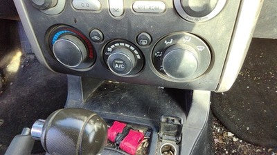 04-08 Mitsubishi Galant Temperature Control Module In Dash Heater Ac Head Unit