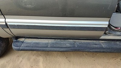 92-99 Chevy Suburban Passenger Right Rear Moulding From Door Oem Back Trim Strip