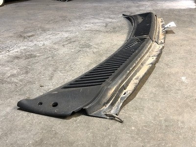 02 Ford F250 Super Duty Windshield Wiper Cowl Vent Trim Panel Grille Powerstroke