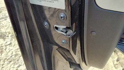2006-2011 Chevy Hhr Driver Left Front Door Latch With Rods/Cables Oem 15906936