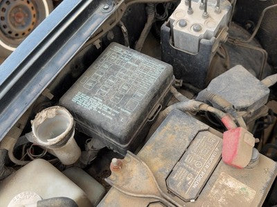 1998 Isuzu Rodeo Engine Fuse Box Power Distribution Panel Oem 3.2L