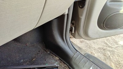 2002 Chrysler Pt Cruiser Passenger Right Lower Kick Trim Panel Oem Fl Taupe