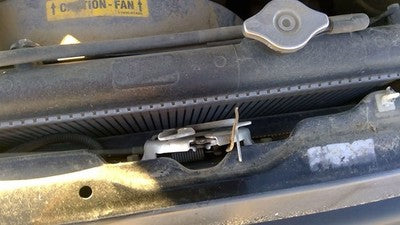 1996 1997 1998 Geo Tracker Hood Latch Assembly With Bracket Oem