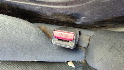 2004-2012 Mitsubishi Galant Driver Left Front Seat Belt Buckle Receiver Oem Gray
