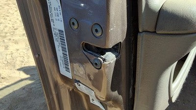 2000-2005 Dodge Neon Driver Left Front Door Latch With Rods/Cables Oem 5008621Ab