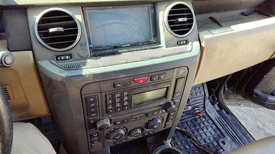 2005-2006 Land Rover Lr3 Trim Bezel Around Radio Surround Dash Panel Oem