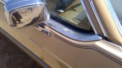 85 Olds 88 Passenger Right Front Moulding From Door Oem Trim Strip Dented Chrome