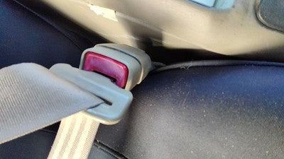 2000-2004 Buick Regal Passenger Right Front Seat Belt Buckle Receiver Taupe 523