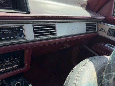 1986-1988 Olds 88 Passenger Dash Trim Dash Heater Vent Assembly Oem Ac 25532007