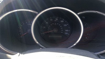 2011-2013 Kia Sorento Speedometer Cluster Instrument Gauges Panel Oem Dash