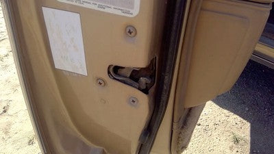 1985 Olds 88 Driver Left Front Door Latch With Rods/Cables Oem Assembly