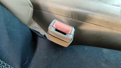 1994 Chevy Suburban Passenger Right Front Seat Belt Buckle Receiver Oem Tan