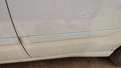 00-07 Station Wagon Driver Left Rear Moulding From Door Back Trim Strip White Yz