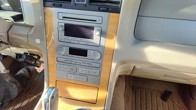 2008 Lincoln Navigator Trim Bezel Around Radio Surround Dash Panel Oem