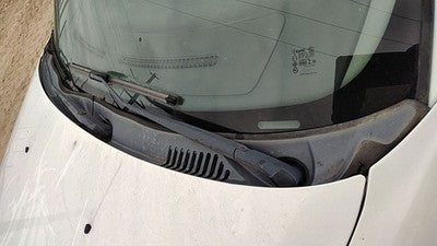 2005 Mercury Sable Windshield Wiper Cowl Vent Trim Panel Oem Cover