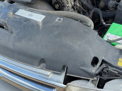 00-02 Chevy Suburban Top Plastic Cover Above Radiator Support Sight Shield Oem