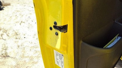1996-2002 Express Van 2500 Driver Left Front Door Latch With Rods/Cables Oem